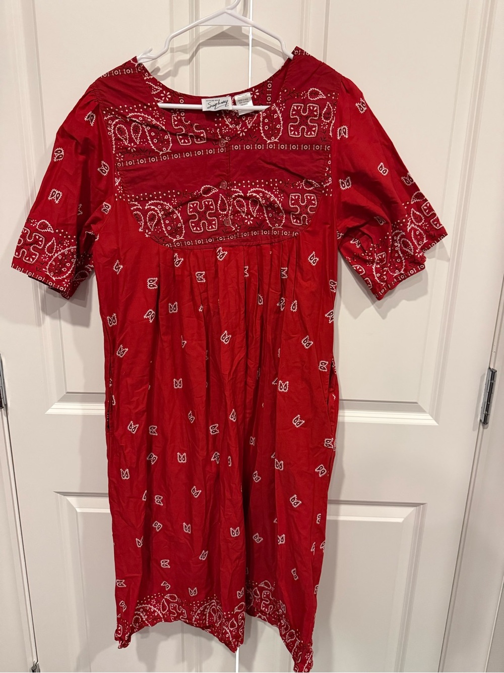 VINTAGE Styled by Saybury Red Paisley Bandana Print Dress House Coat Caftan
